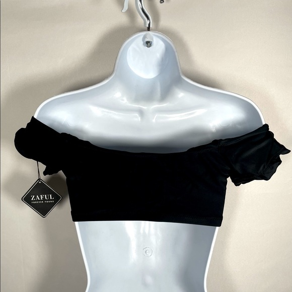 Zaful Black Off the Shoulder Swim Bikini Top - Picture 3 of 4